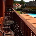 Pod šerákem Casa de hóspedes Ostružná